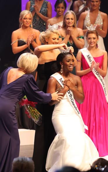 Carrie Everett Obituary,Miss North Carolina 2024, Carrie Everett, dead at 22 from cancer